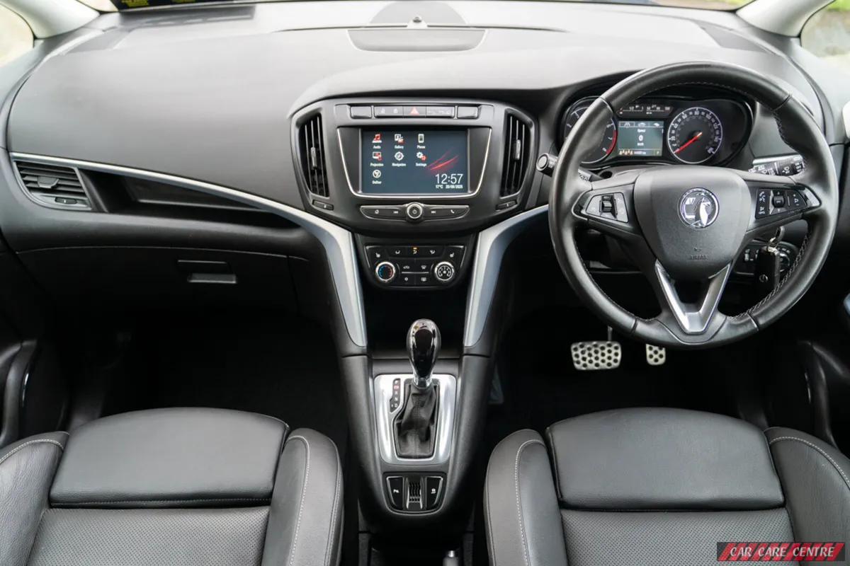 🔥 2018 Opel Zafira 1.4 Petrol Automatic🔥7 Seater - Image 4