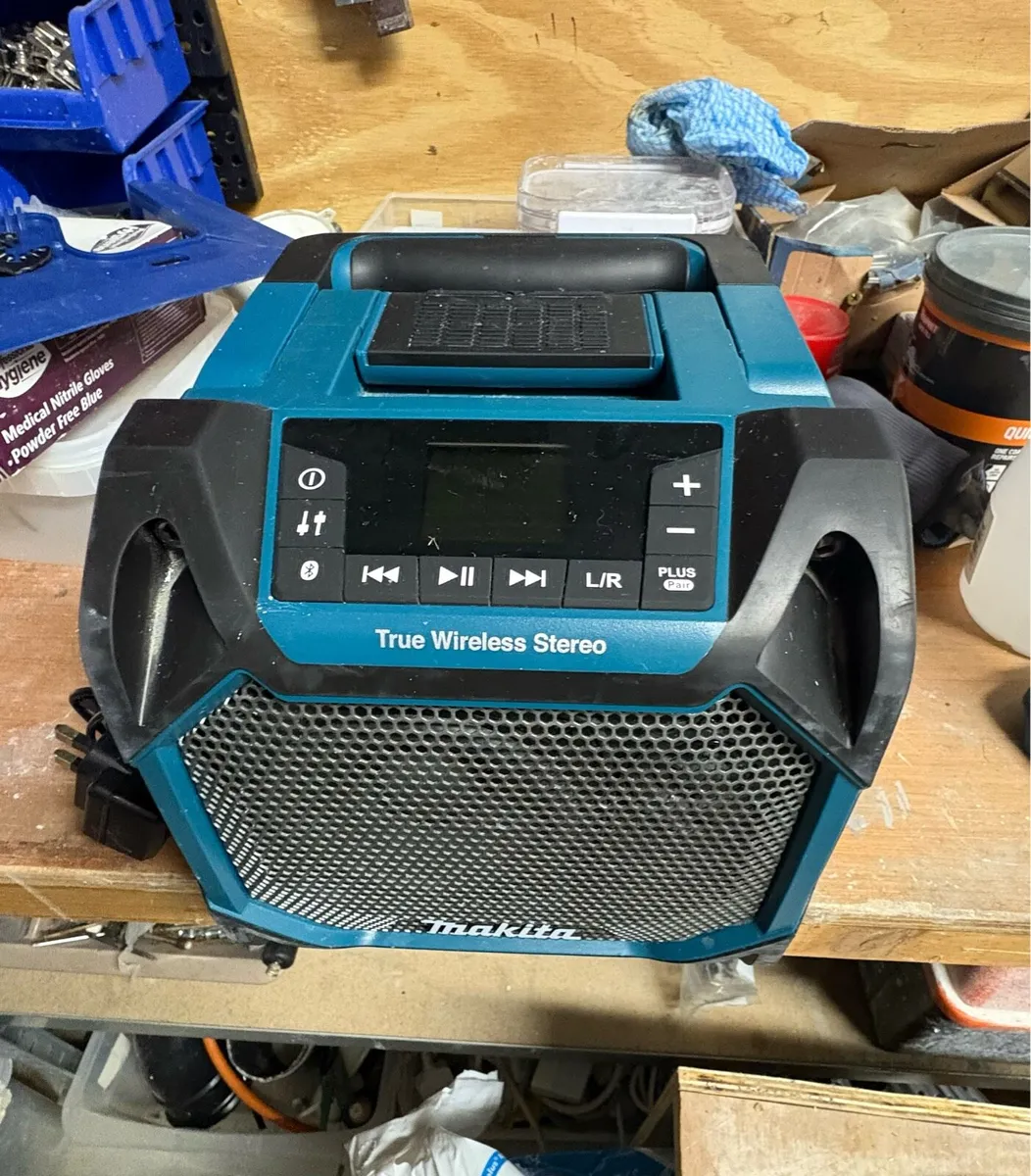 Makita Bluetooth speaker - Image 2