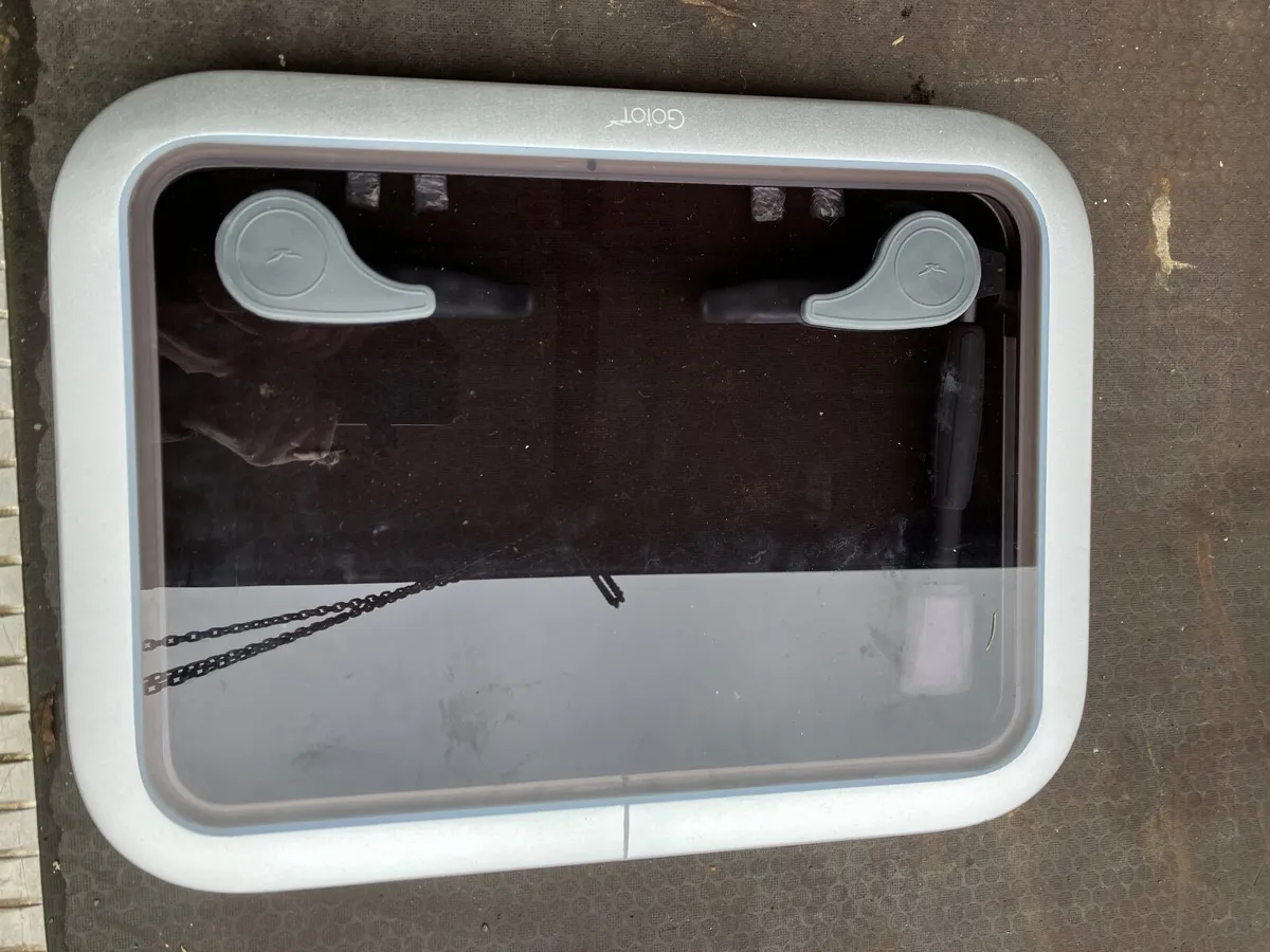 BOAT HATCHES FOR LIGHT OR VENTILATION B/NEW - Image 1