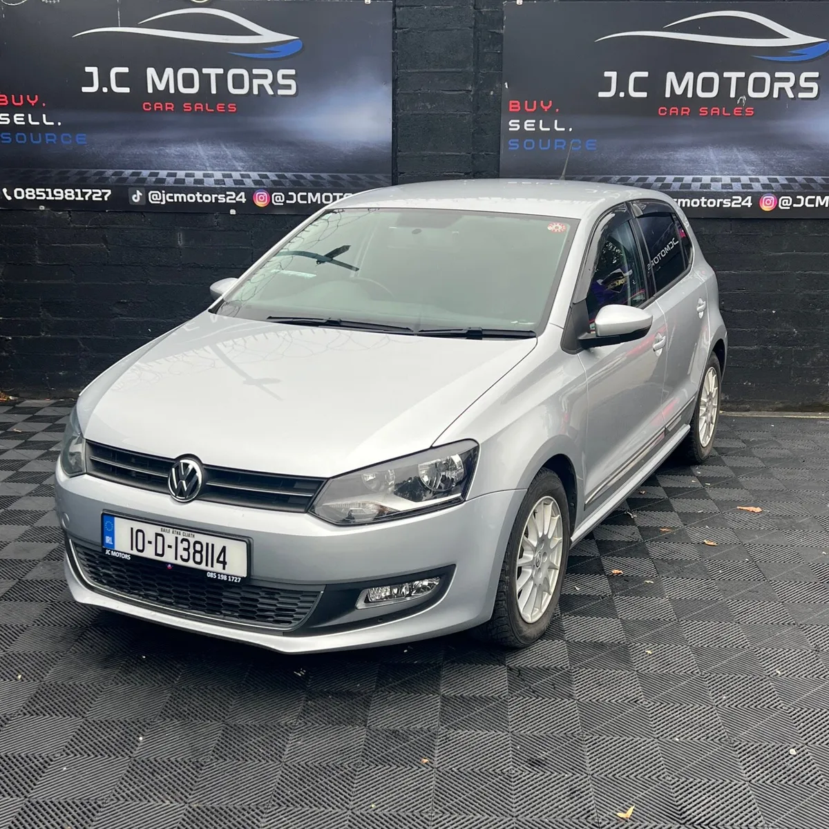 2010 VW Polo (Low KM) - Image 3