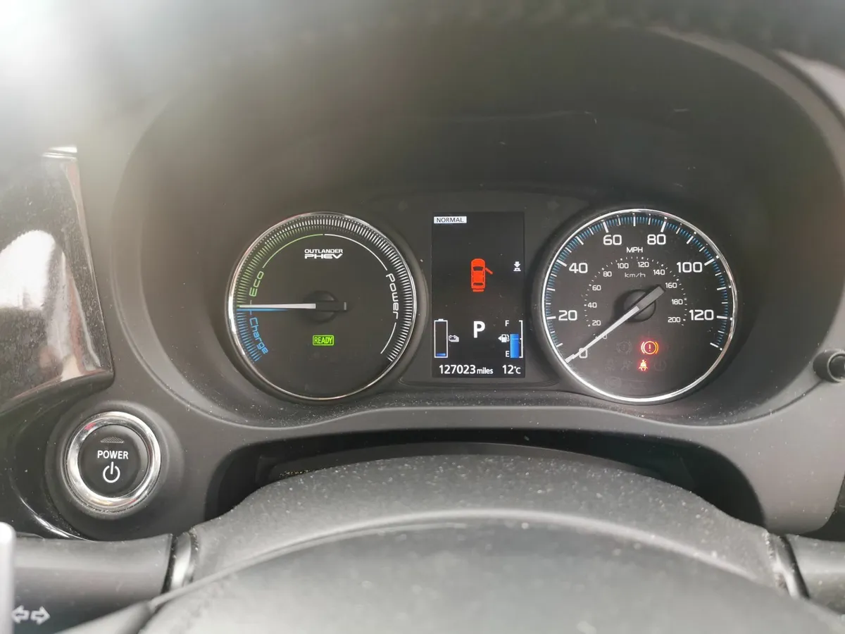 Mitsubishi Outlander 2016 - Image 3