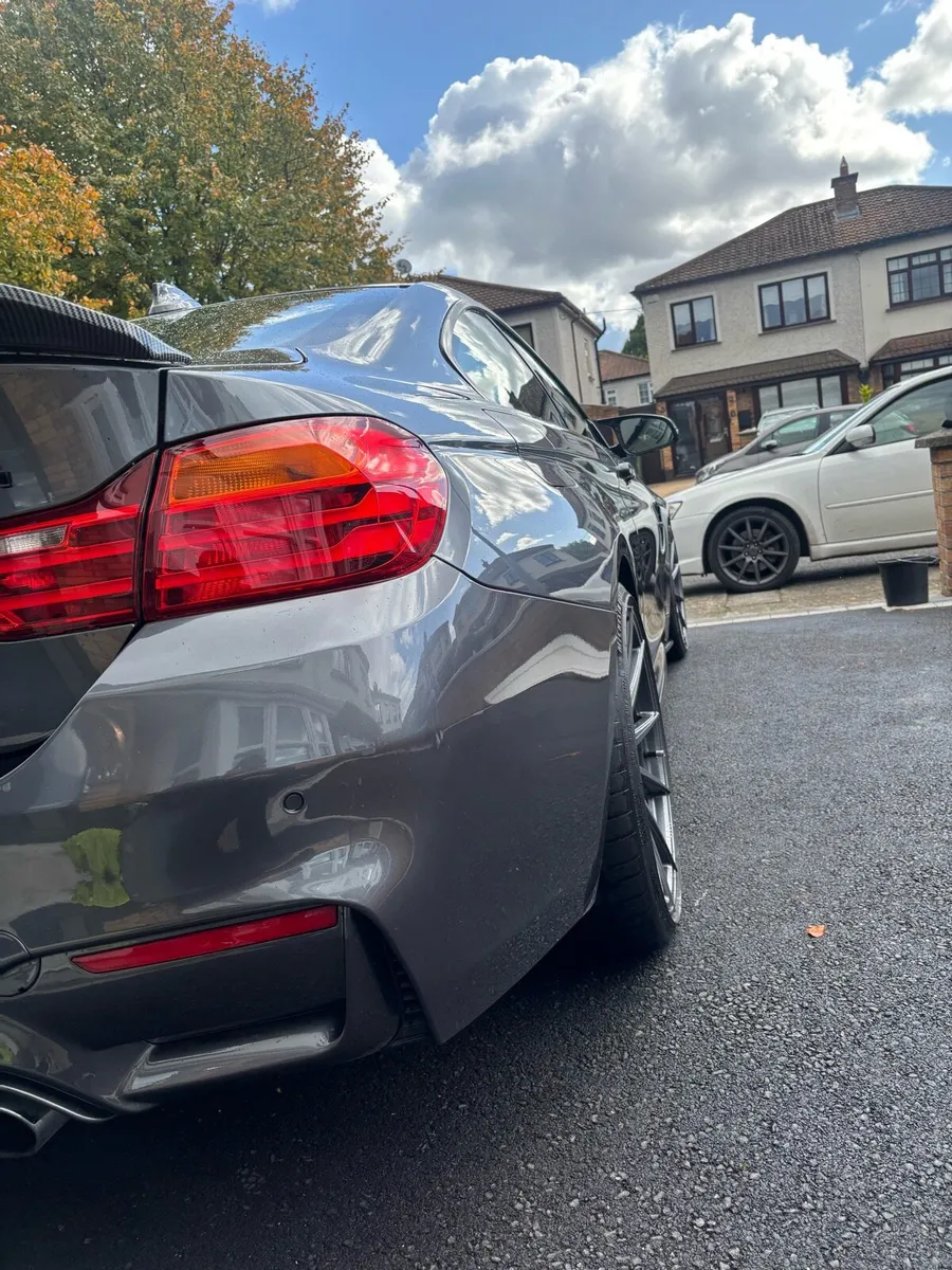 Bmw M4 2015 - Image 4