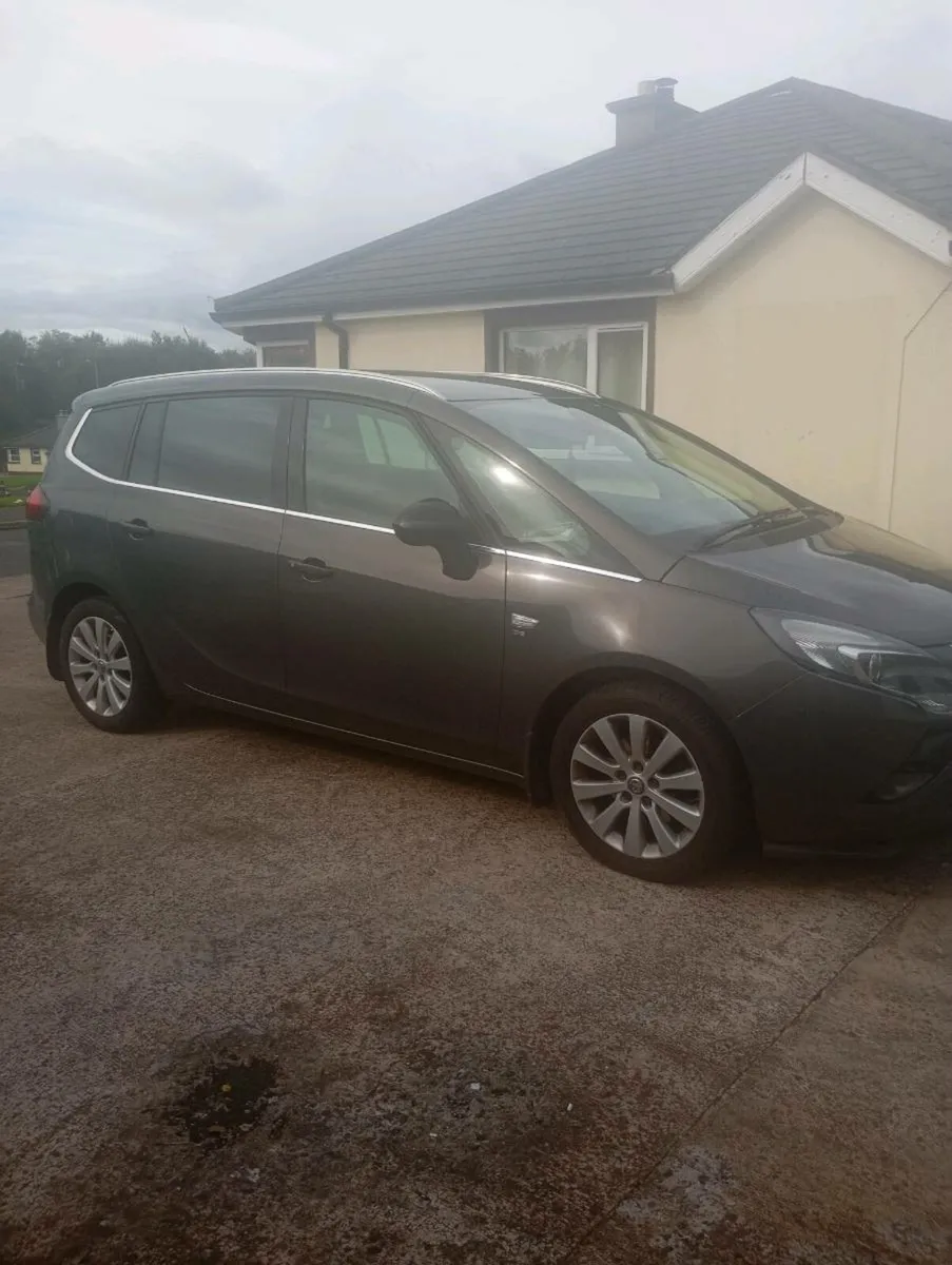 Car - Image 1