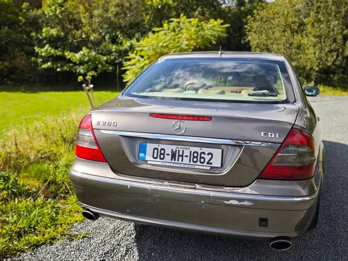2008 Mercedes Benz E 280 - Image 3