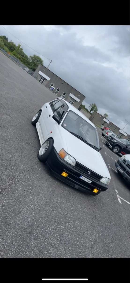 1991 Toyota starlet - Image 2