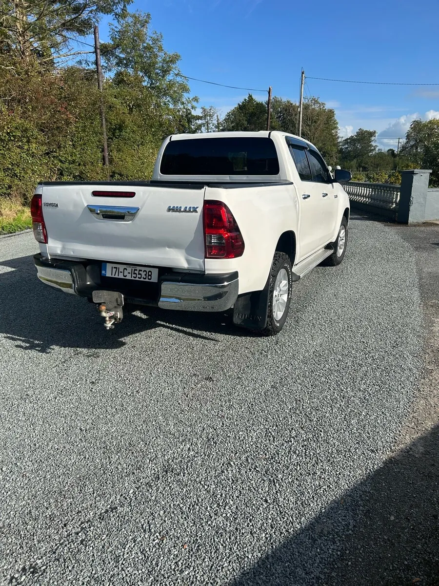 Toyota hilux - Image 4