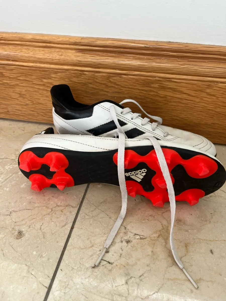 Football boots - Image 2