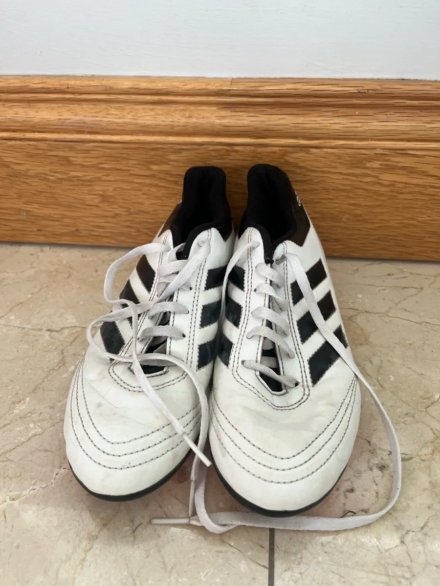 Football boots - Image 4