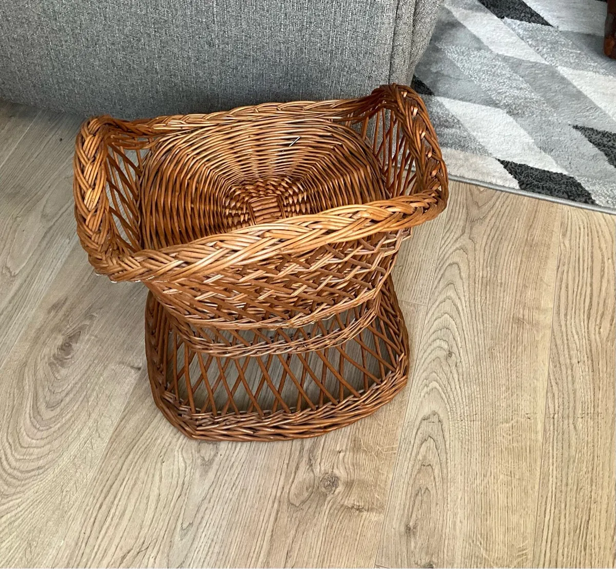 60/70s Childs Bamboo Wicker Seat/Chair/Plant Stand - Image 4