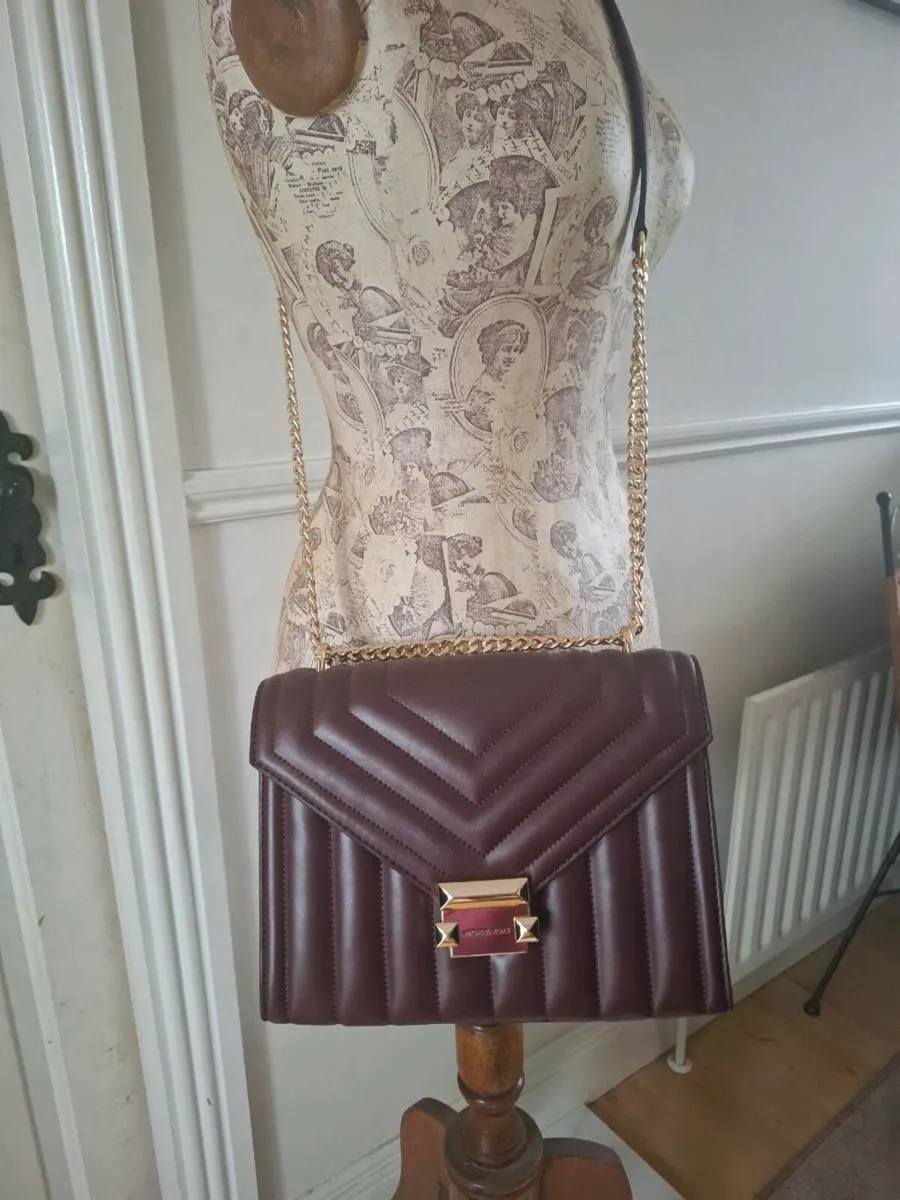 BNWT Micheal Kors Whitney burgendy Bag - Image 2