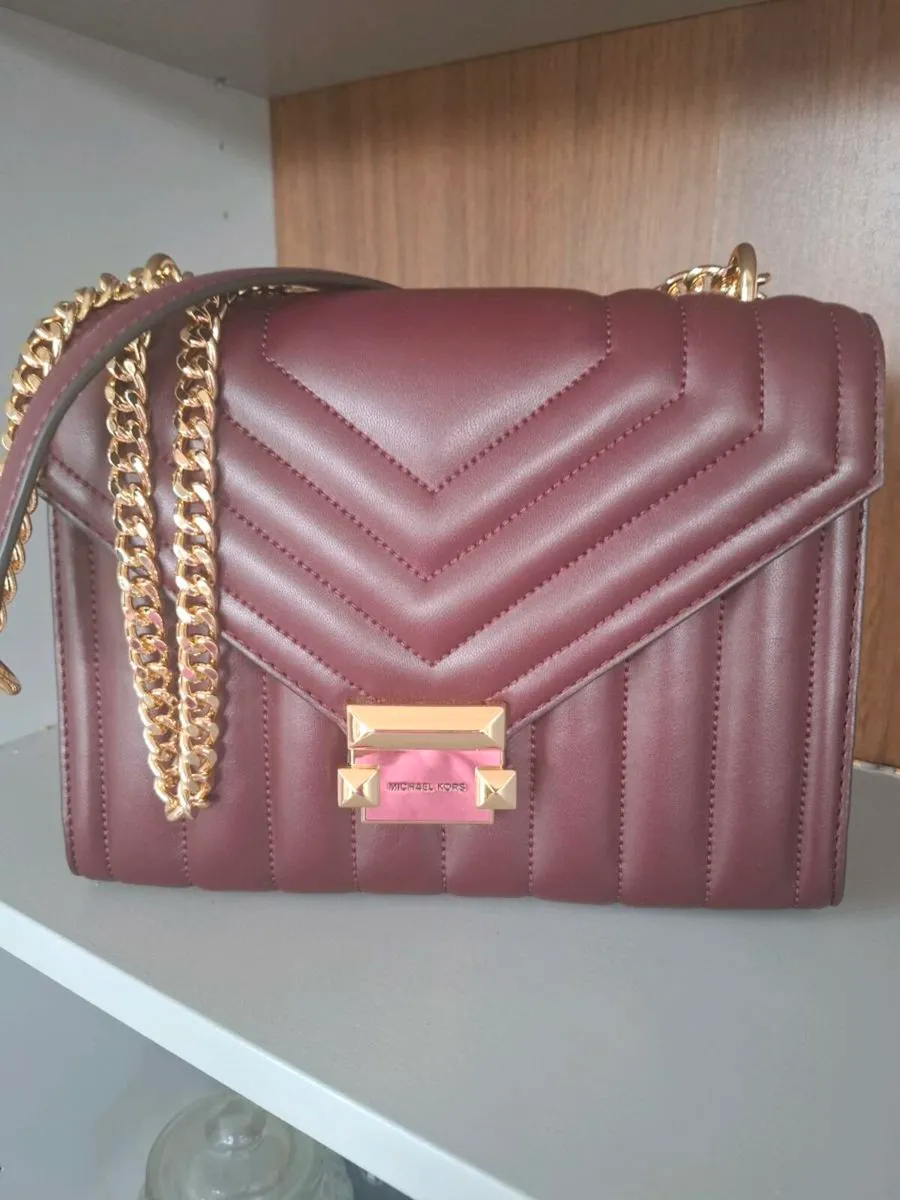 BNWT Micheal Kors Whitney burgendy Bag - Image 4