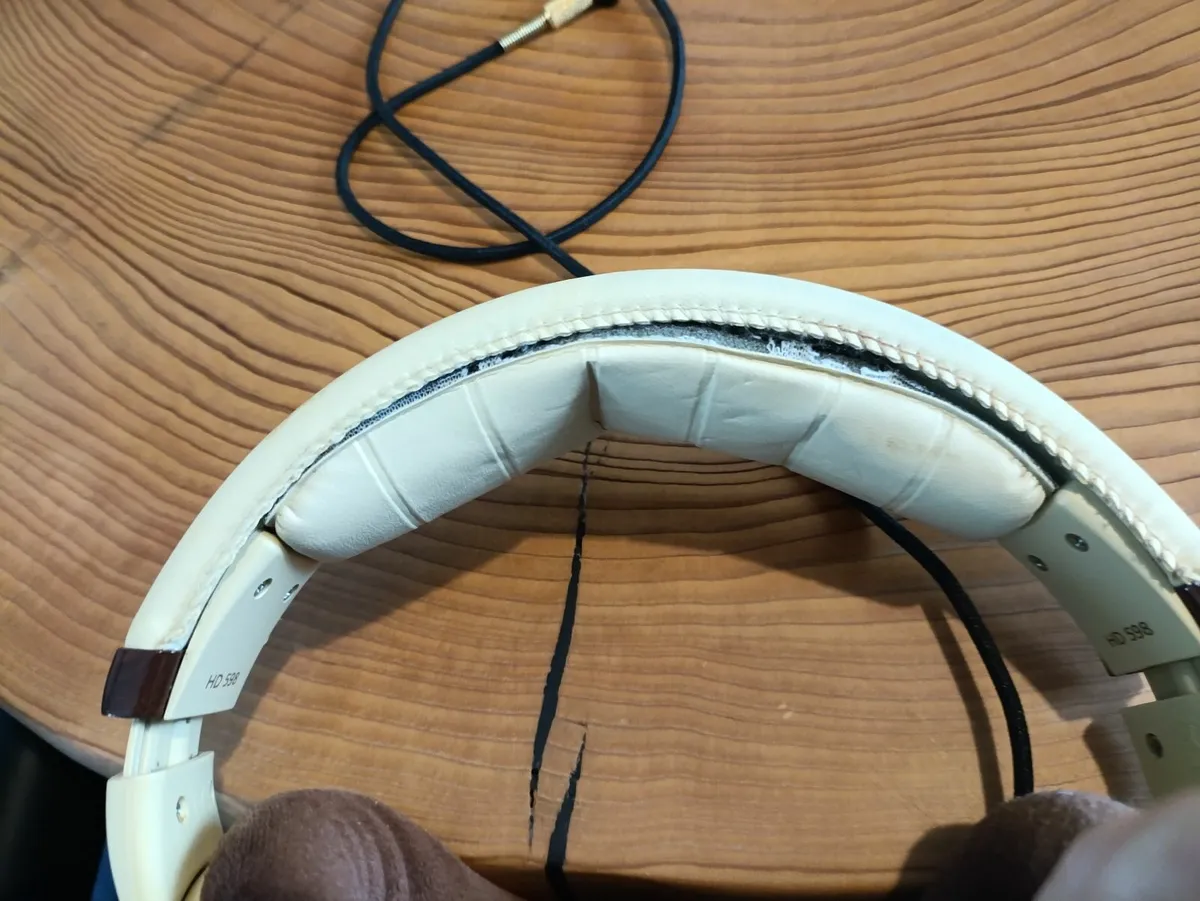 Sennheiser HD 598 headphones - Image 3