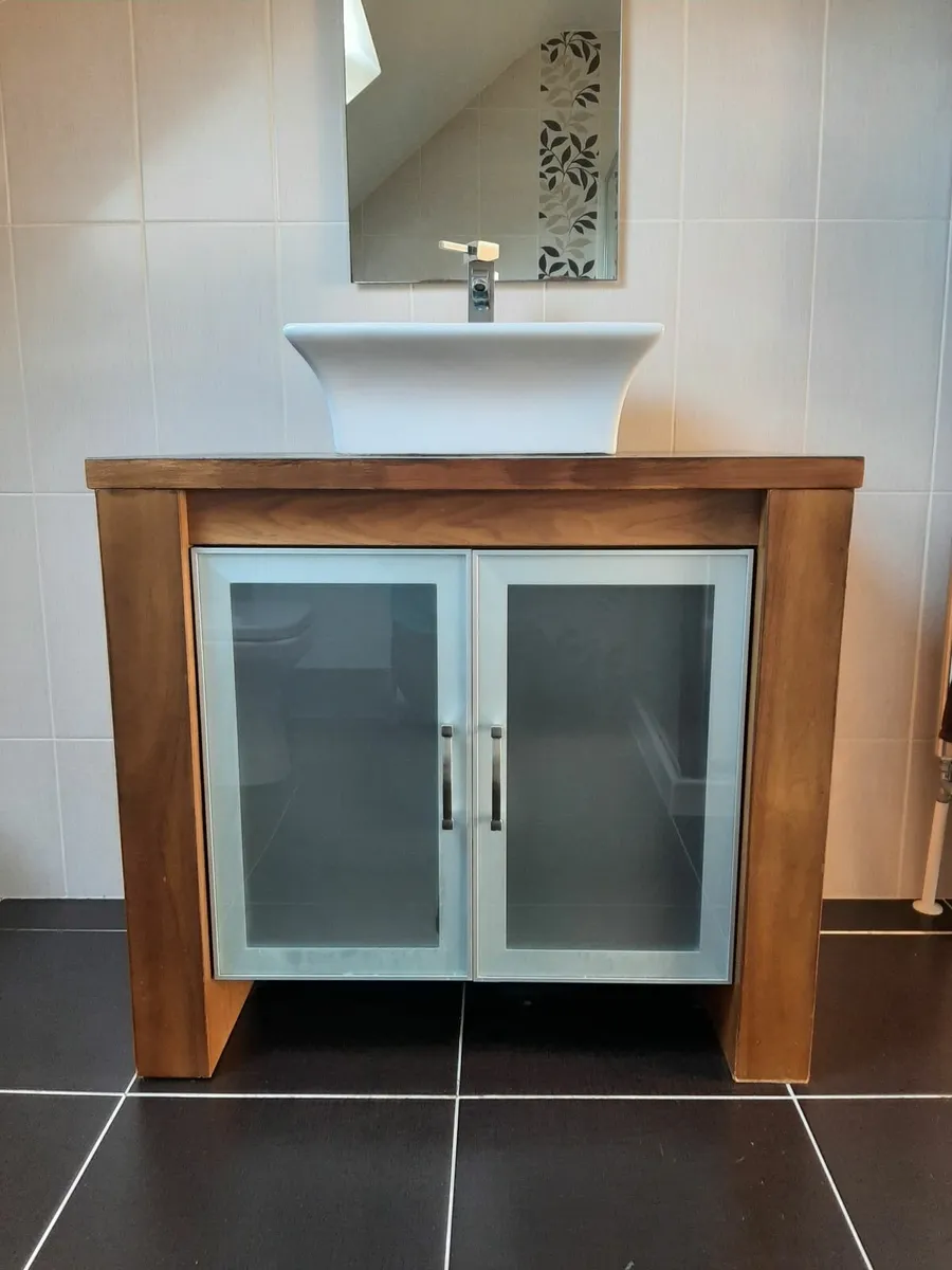 Vanity unit & sink