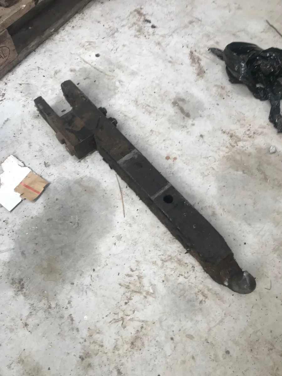 Case maxxum hitch - Image 4