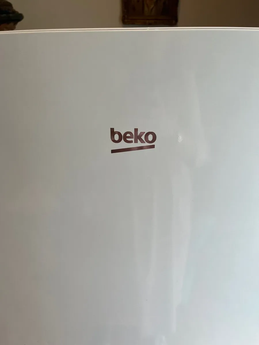 Fridge - Beko (free standing) - Image 2