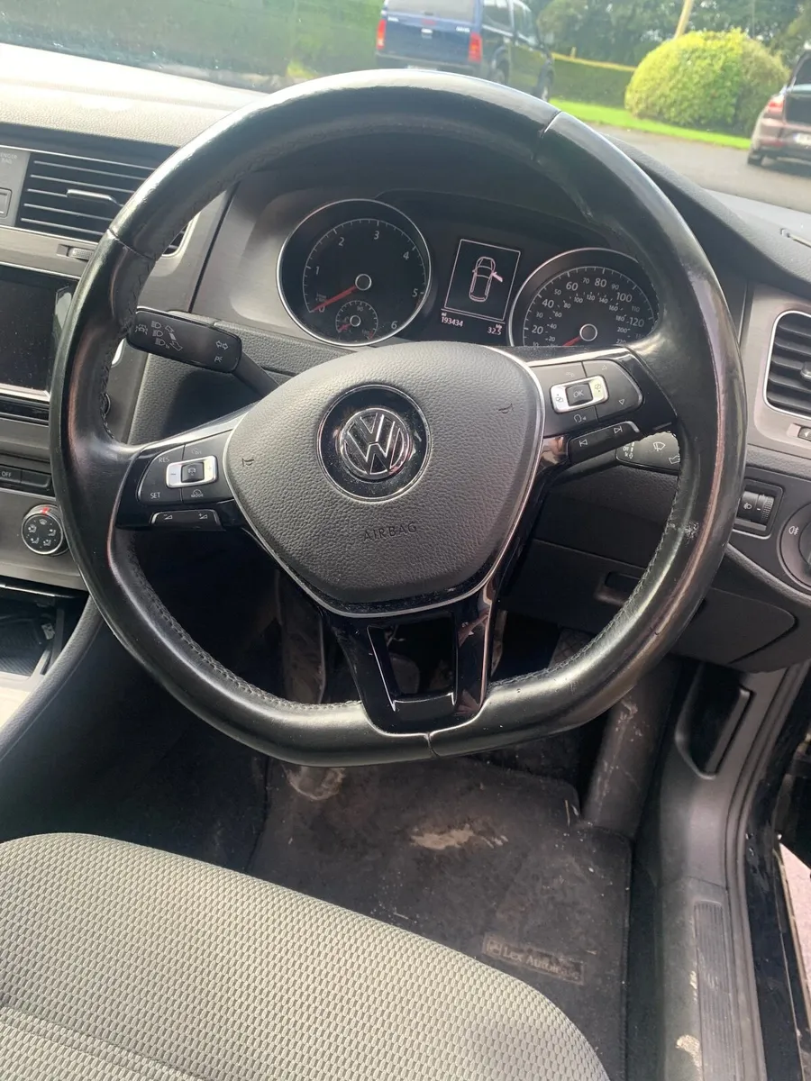Volkswagen Golf 2013 - Image 3