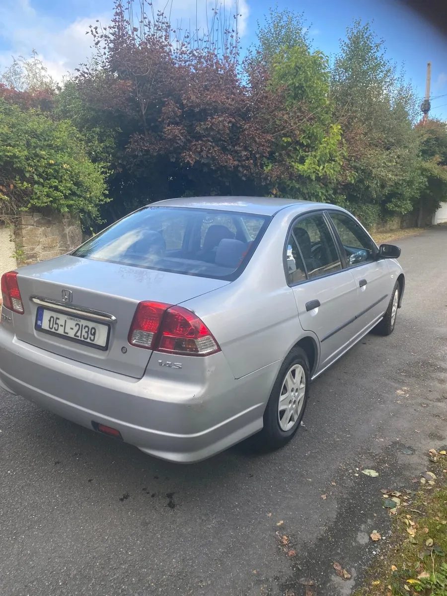 Honda Civic 2005 - Image 3