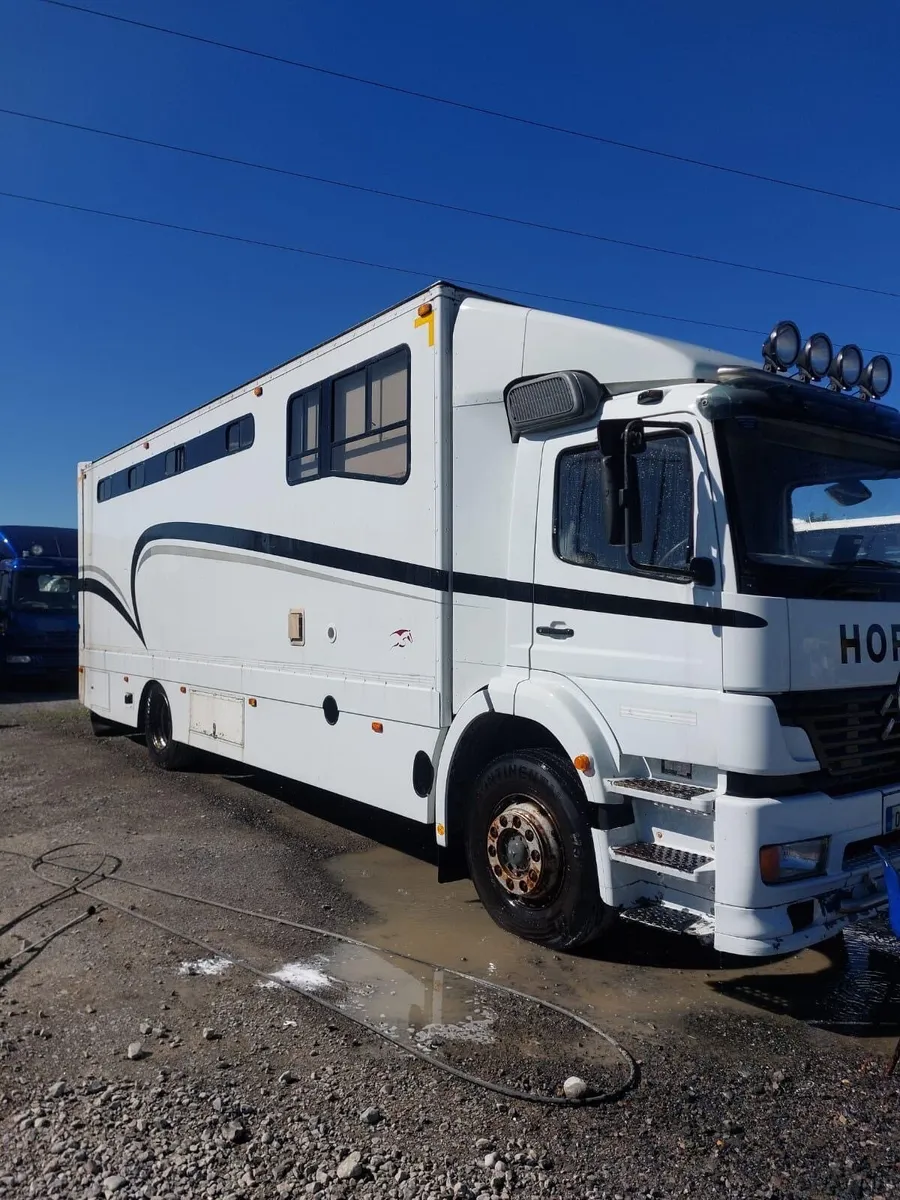 Horse lorry - Image 2