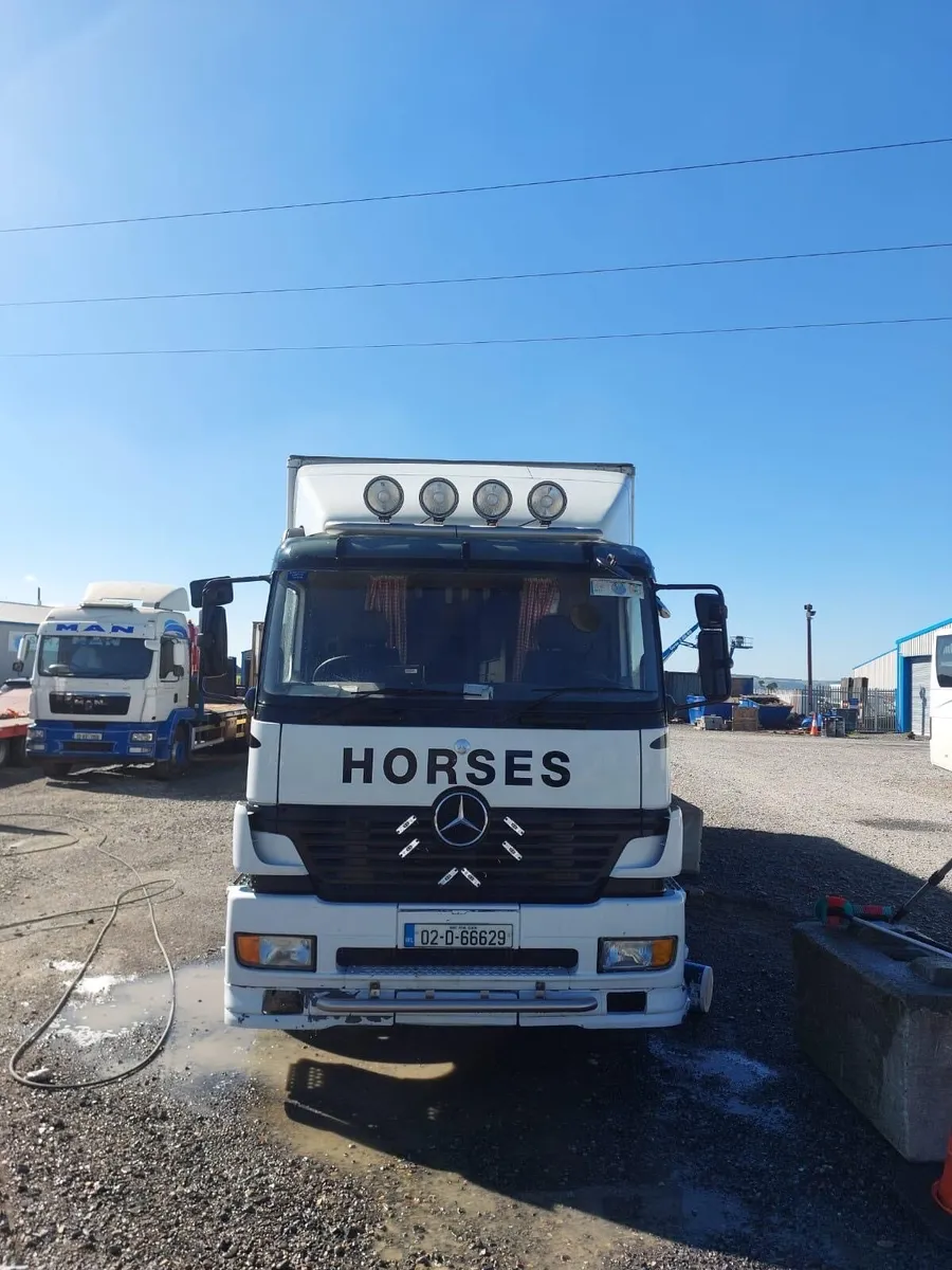 Horse lorry - Image 3