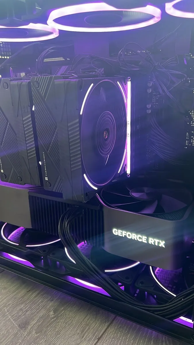 High-End Gaming Beast - RTX 4090 + 7950X3D + 64GB - Image 1