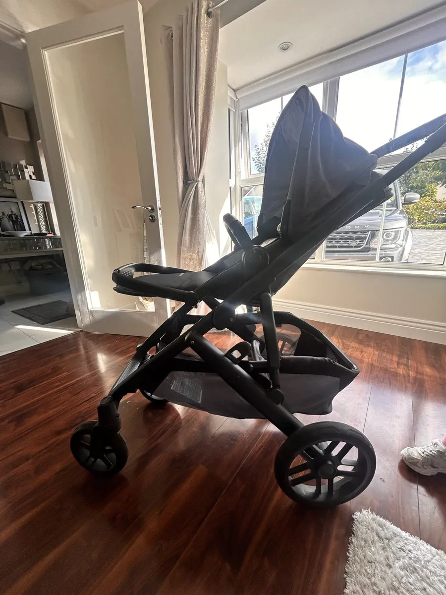 Uppa baby vista V2 - Image 1