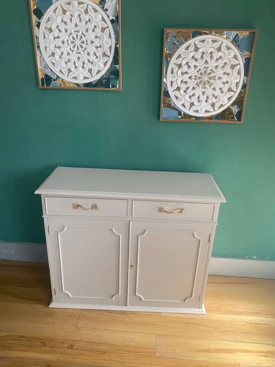 Small sideboard - Image 2