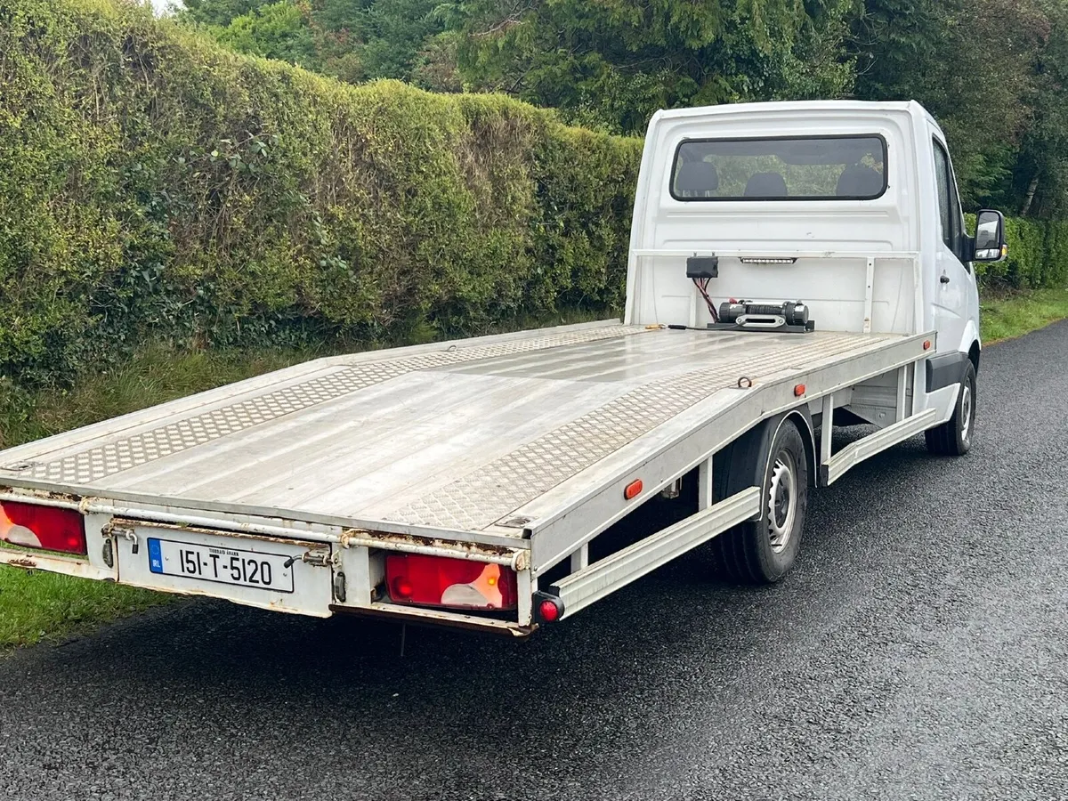 151 Mercedes-Benz Sprinter recovery truck - Image 2