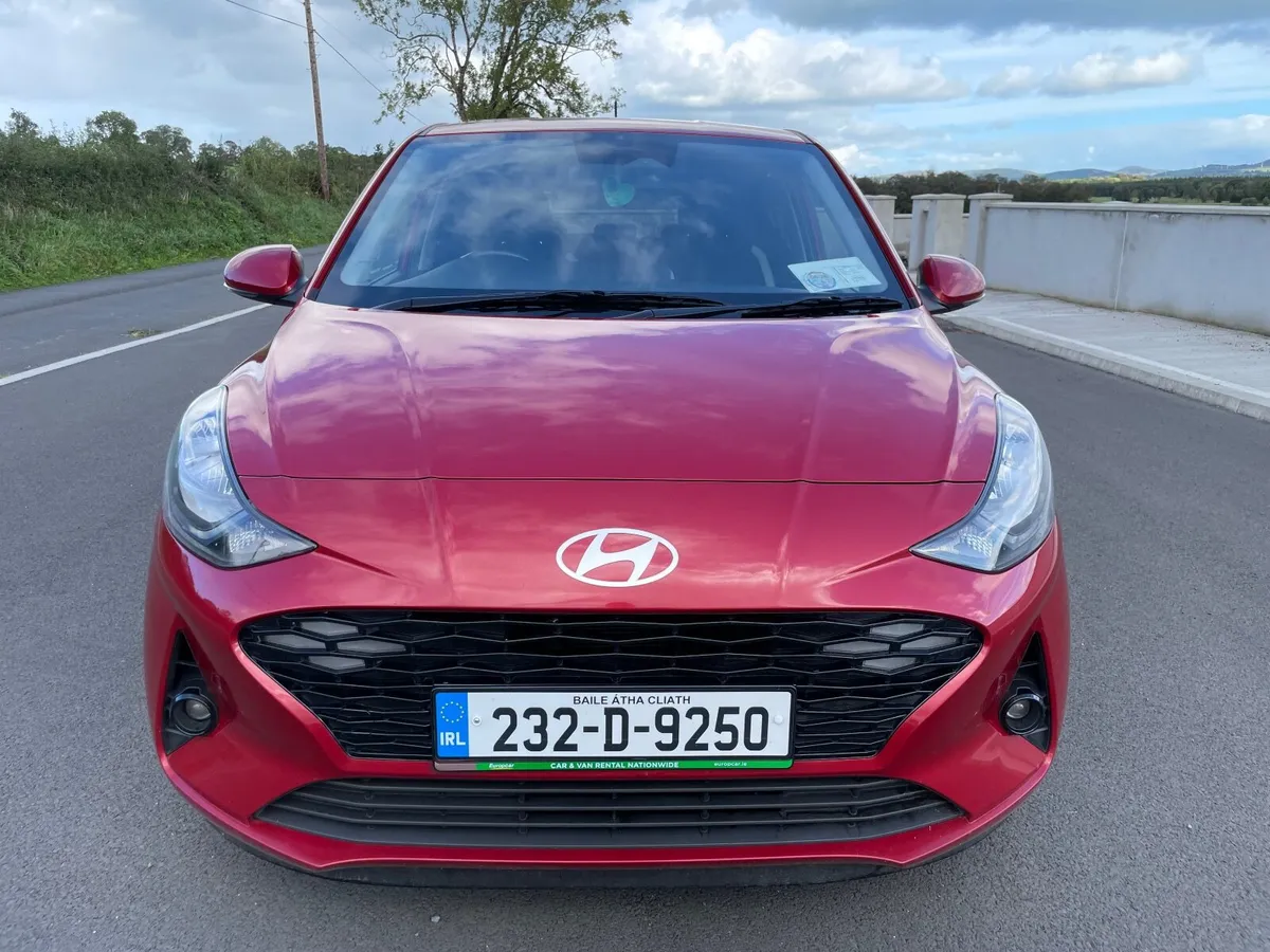 Hyundai i10 2023 1.0 petrol - Image 1