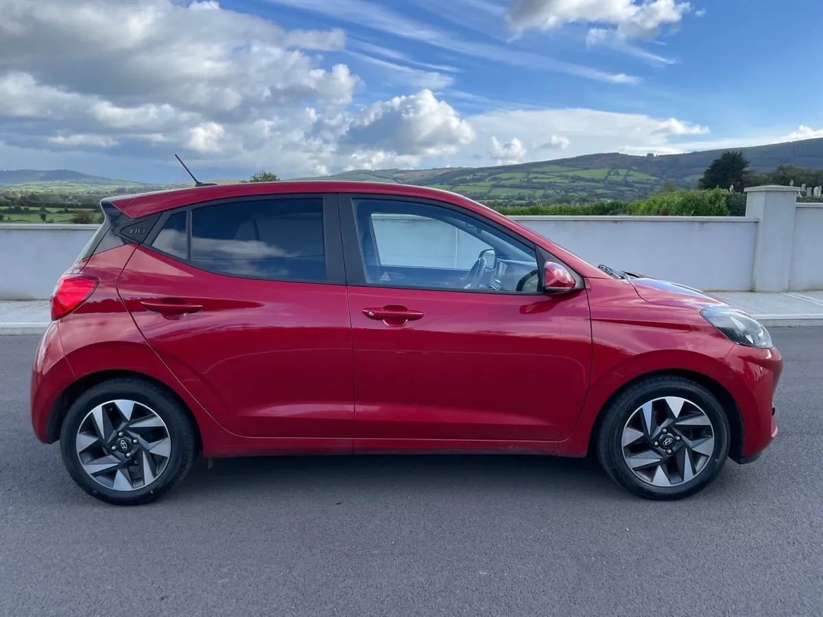 Hyundai i10 2023 1.0 petrol - Image 3