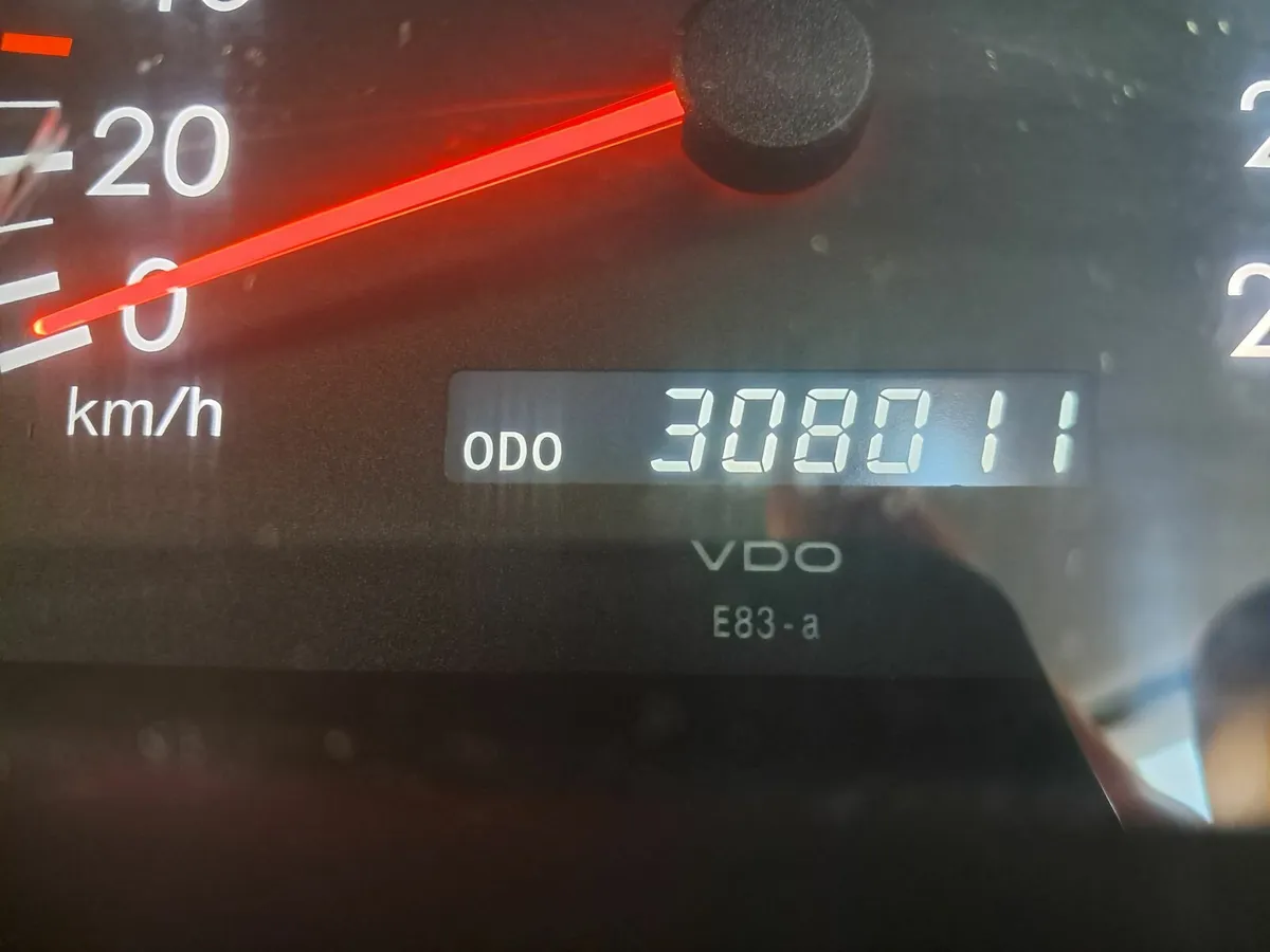 Toyota Corolla 2005 - Image 2