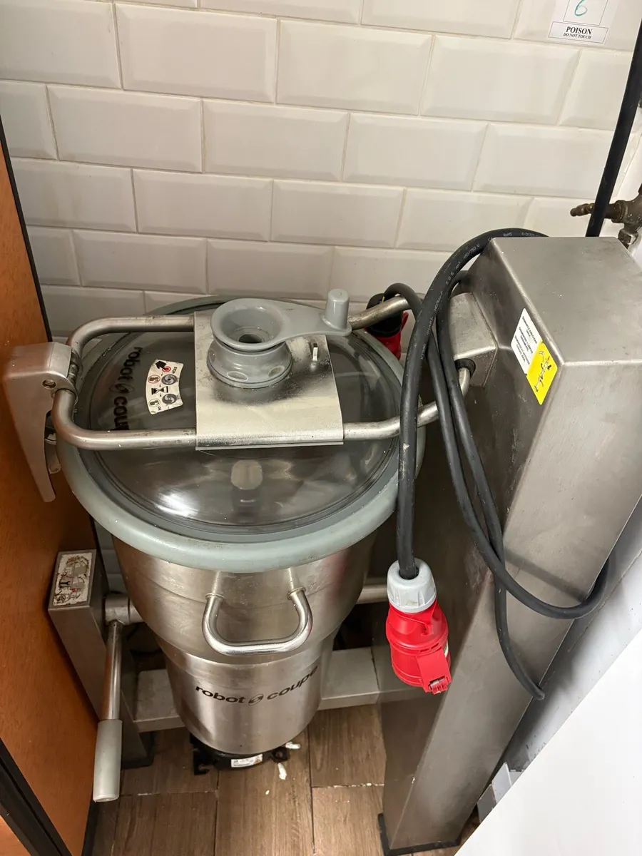 Commercial food processor - Image 1
