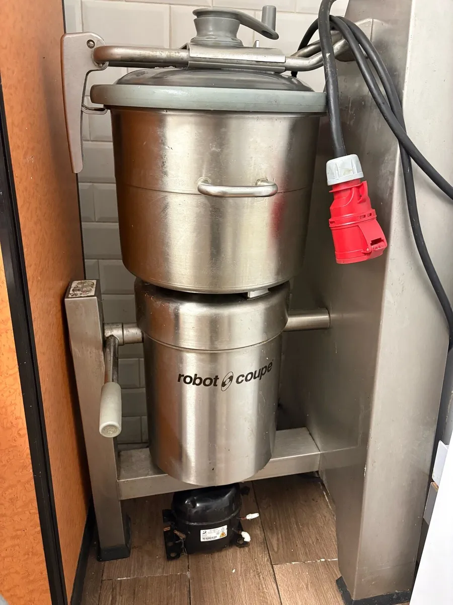 Commercial food processor - Image 2
