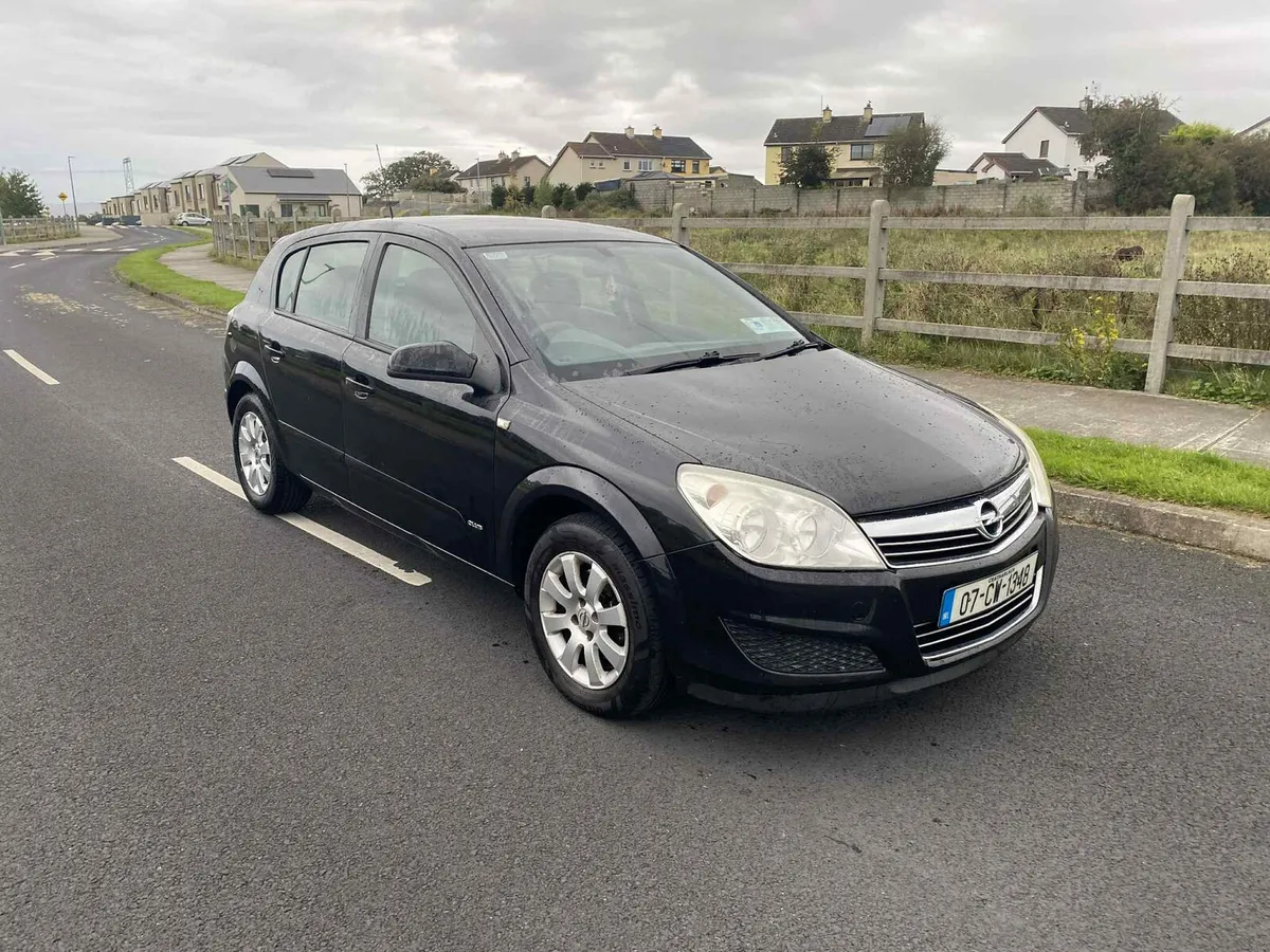 2007 Opel Astra For Sale - Image 1