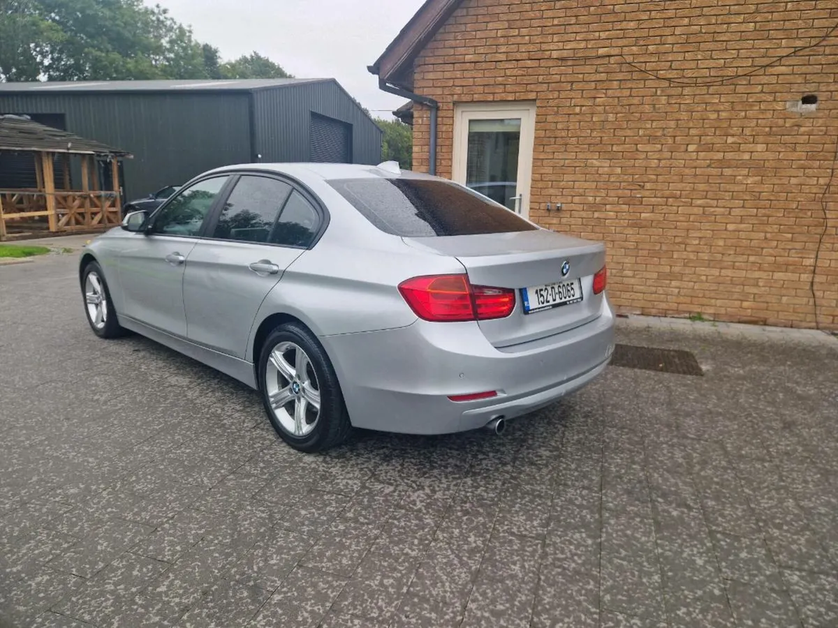 BMW 318D AUTOMATIC - Image 2
