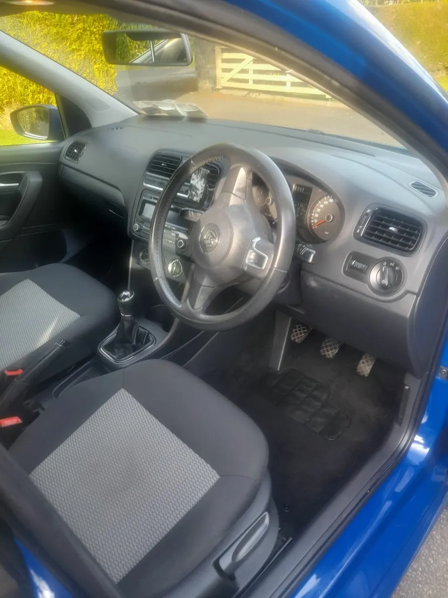 Volkswagen Polo 2013 - Image 2