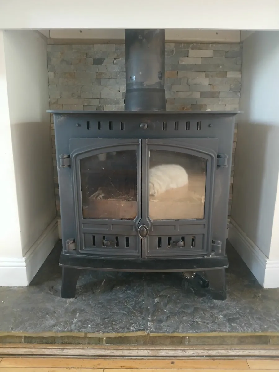 Stove - Image 1