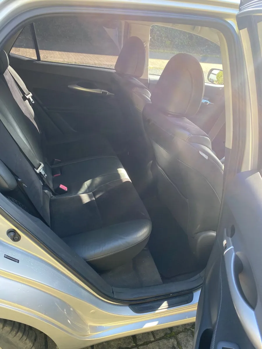 Toyota Auris hybrid (self charger) New Nct - Image 3