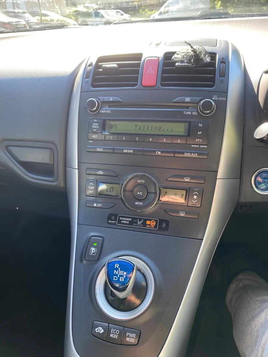 Toyota Auris hybrid (self charger) New Nct - Image 4