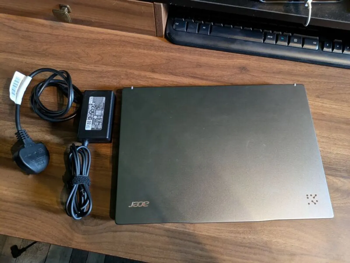 Acer Swift Go 14 AI 14.5" Snapdragon X Plus Notebook | 16GB | 1TB | Silver - Image 3