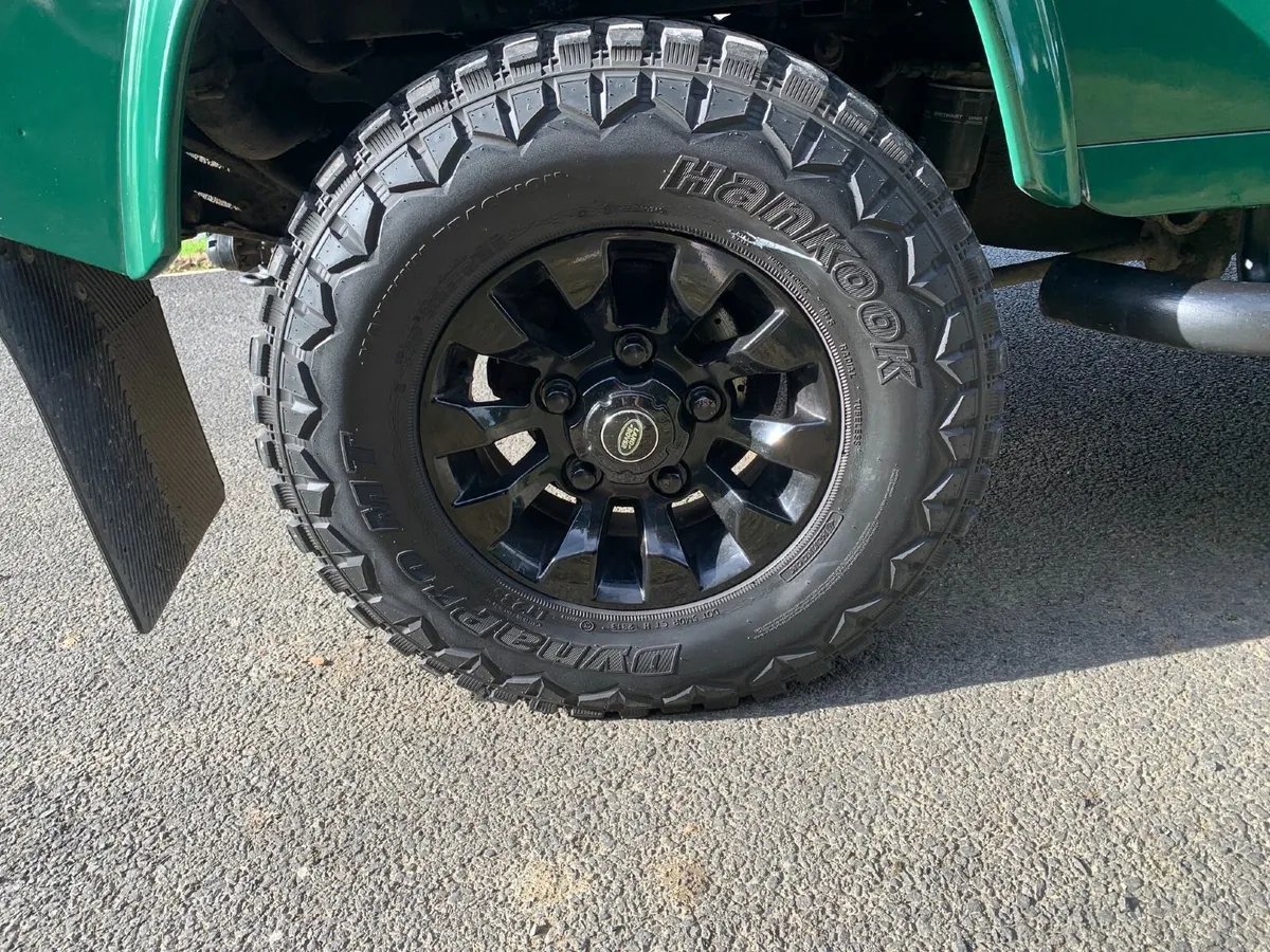 Very High Spec Land Rover Defender 2004 Puma - Image 2