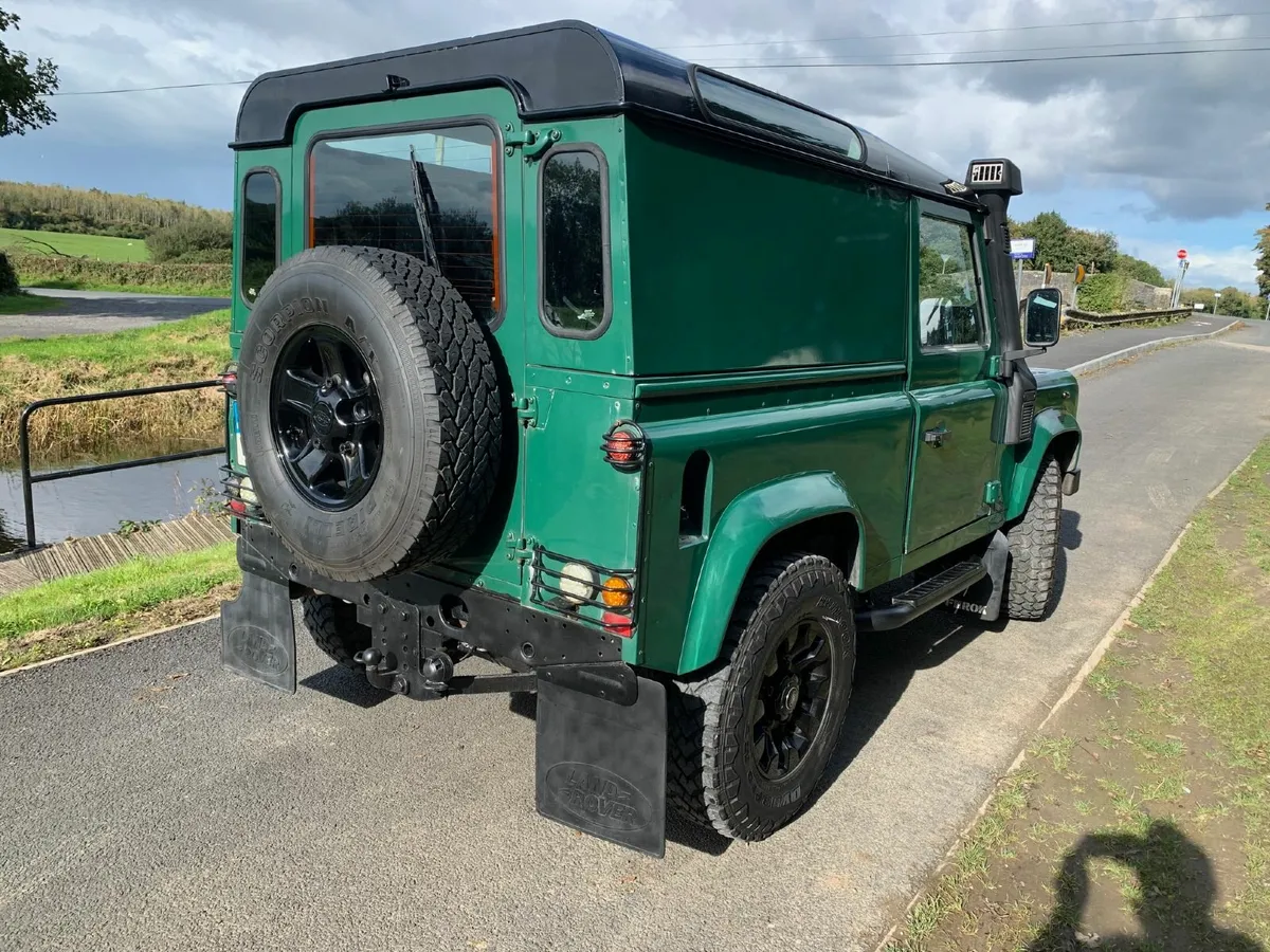 Very High Spec Land Rover Defender 2004 Puma - Image 4