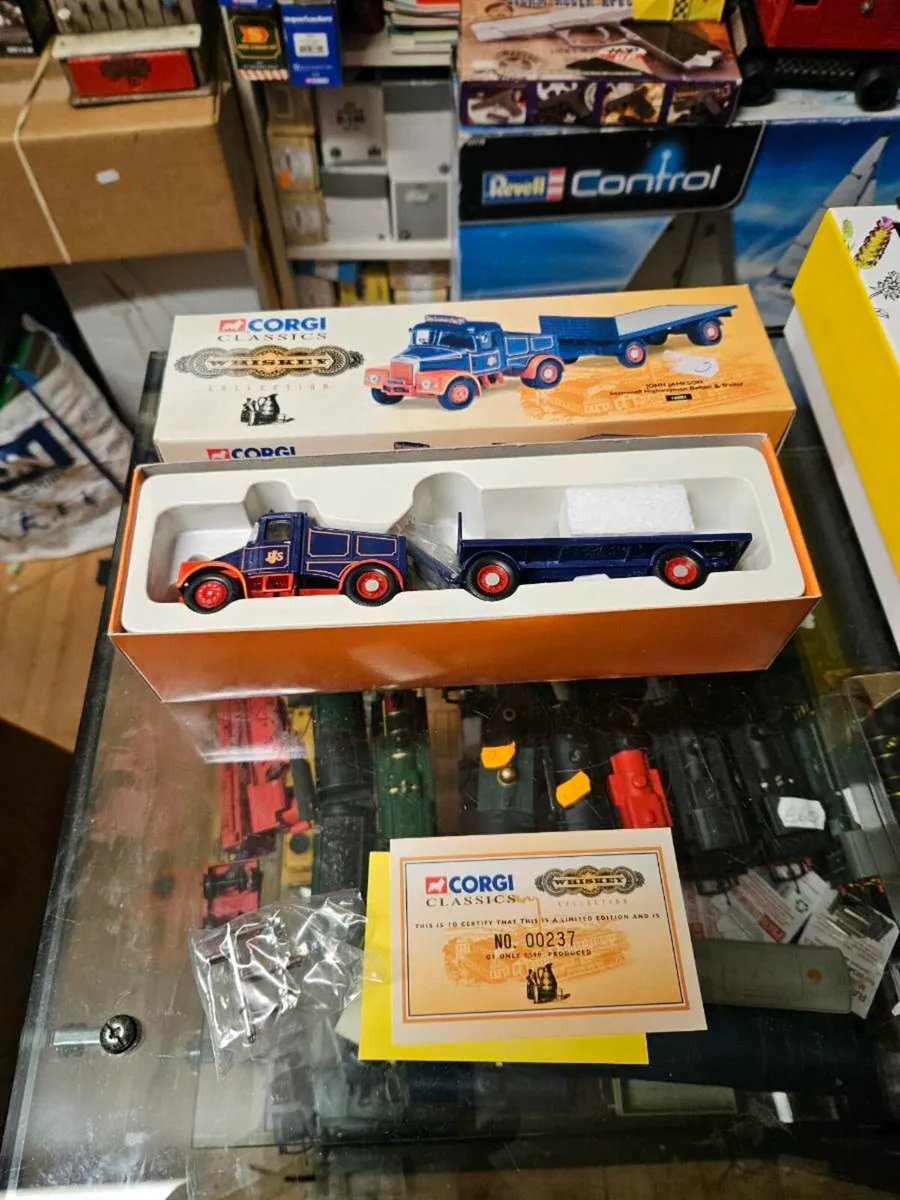 Corgi Scammel Truck and Trailer - Image 1