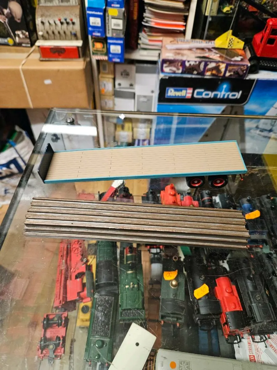Corgi Trailer with Steel Load - Image 2