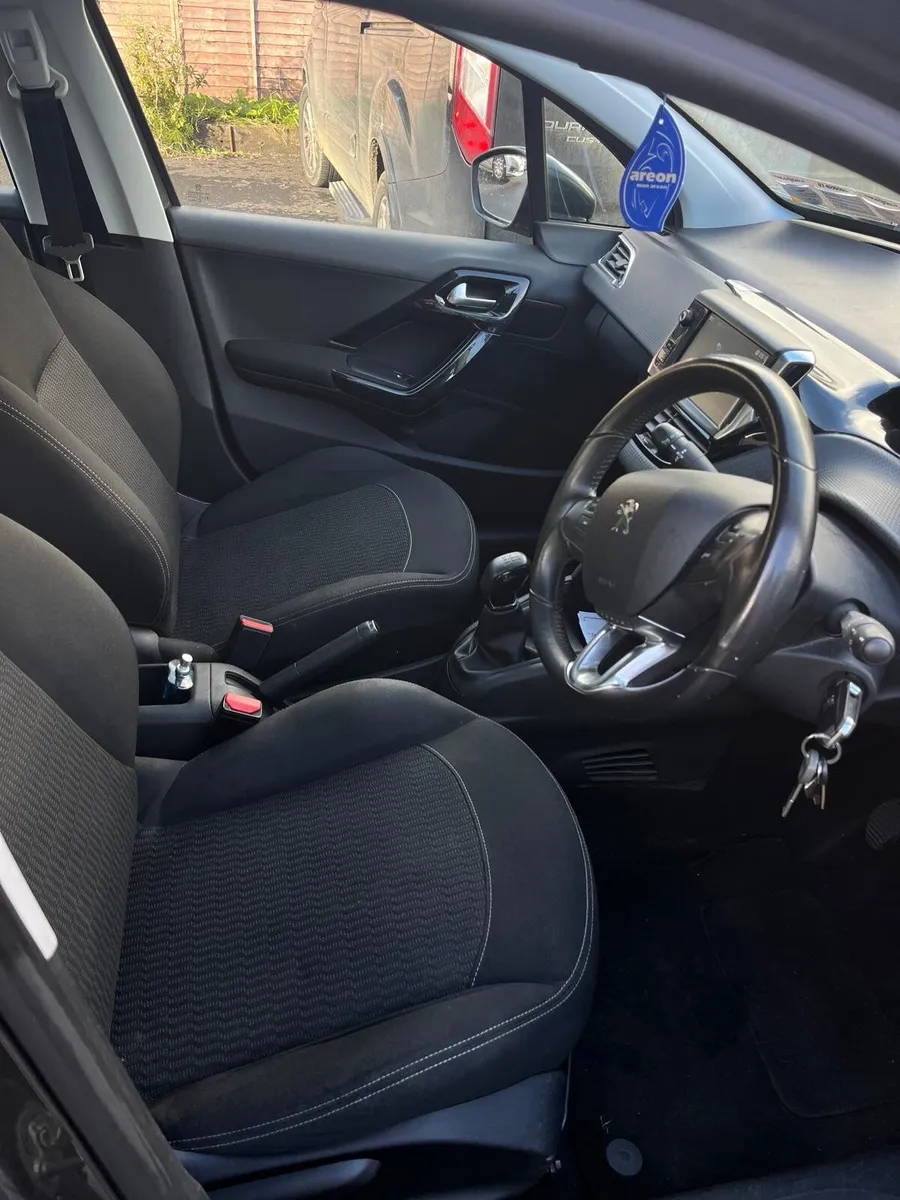 Peugeot 208 Active 1.2 4DR 2018 - Image 3