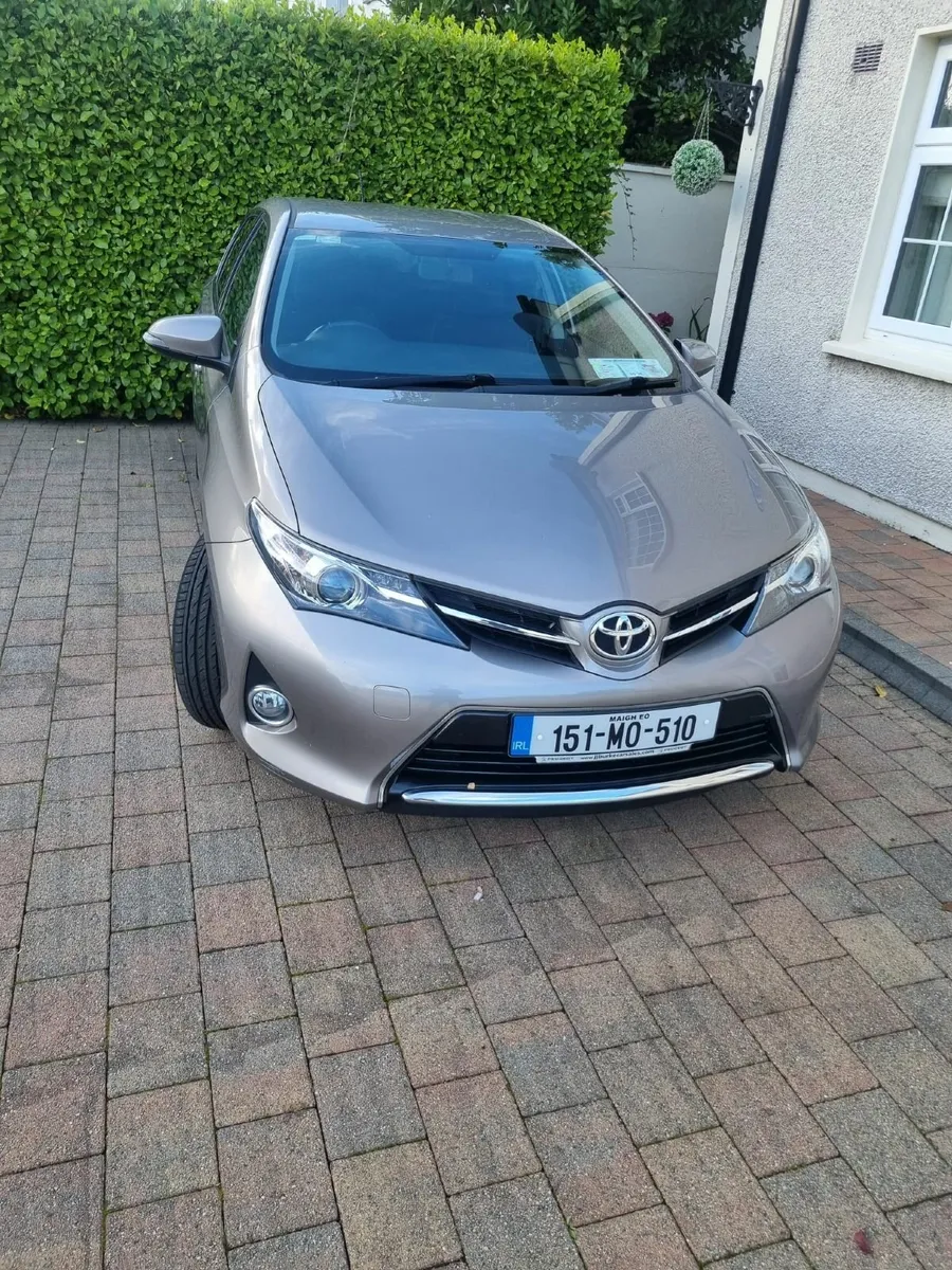 Toyota Auris 2015 - Image 1