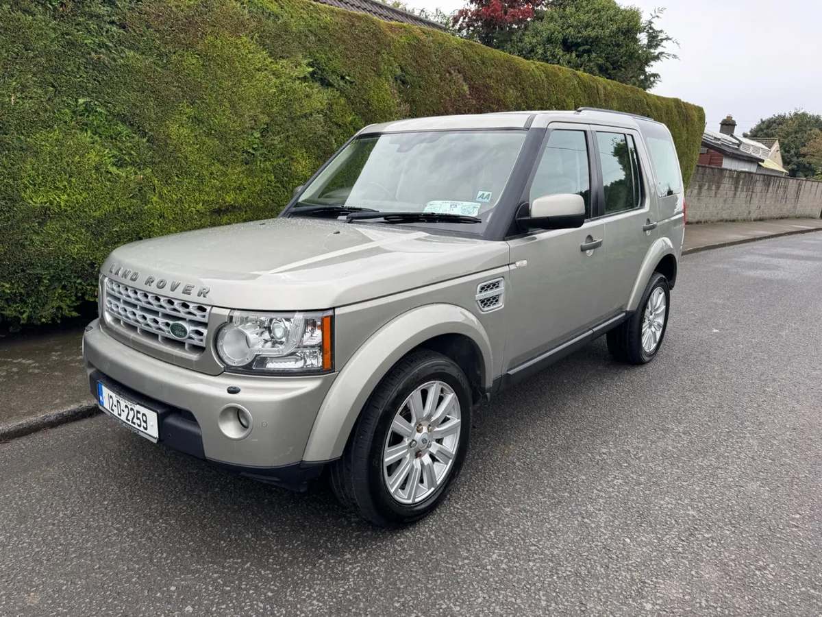 Land Rover Discovery HSE 7 seater - Image 4
