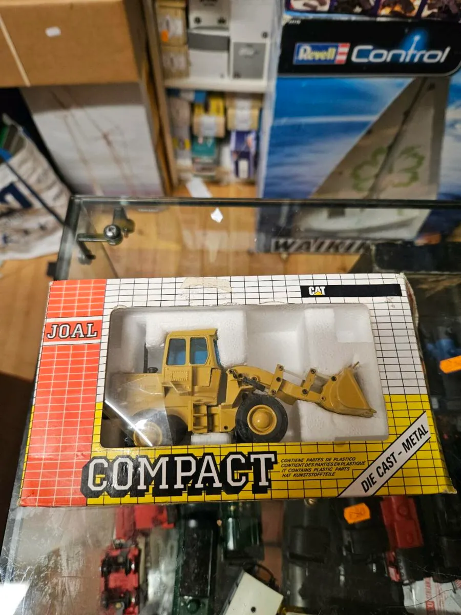 Corgi Joal Caterpillar Loader 1.50 - Image 2