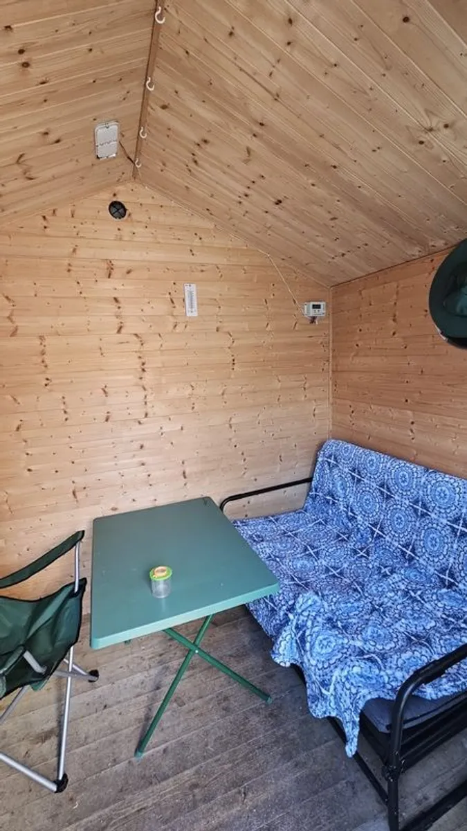 wooden shed - Image 4