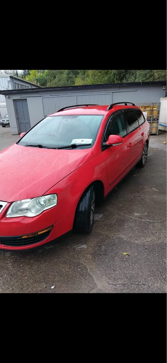Volkswagen Passat - Image 2