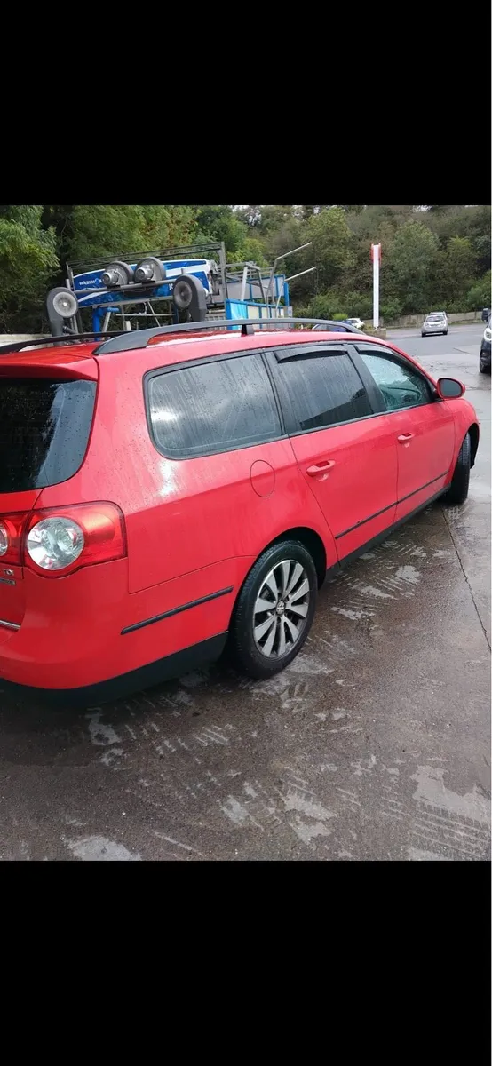 Volkswagen Passat - Image 3
